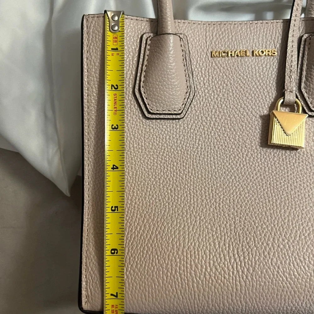 Michael Kors Blush Pink Mercer tote - Picture 8 of 10
